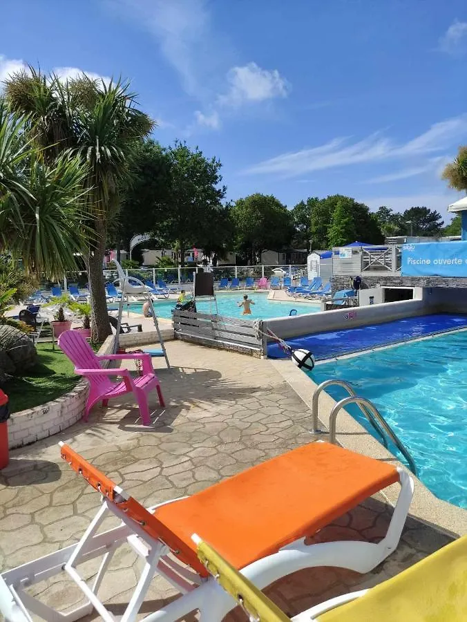 Mobil-Home 6/8 Personnes Au Domaine De Kerlann, Pont-Aven