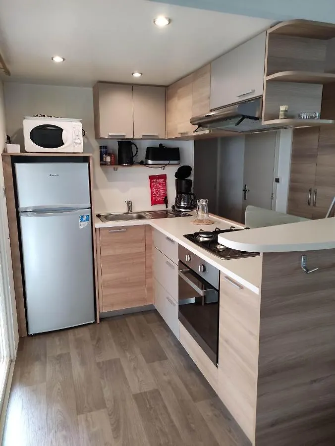 Mobil-Home 6/8 Personnes Au Domaine De Kerlann, Pont-Aven Kemp